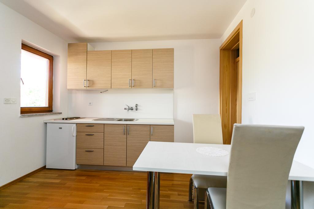 Apartments Josip Pinezici  Ngoại thất bức ảnh