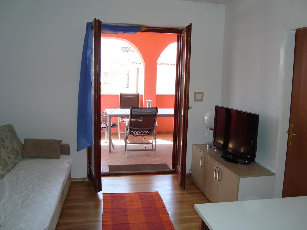 Apartments Josip Pinezici  Ngoại thất bức ảnh